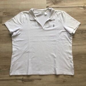MASSIVE $10 SALE Liz Golf White Short Sleeve Crew Neck Tee